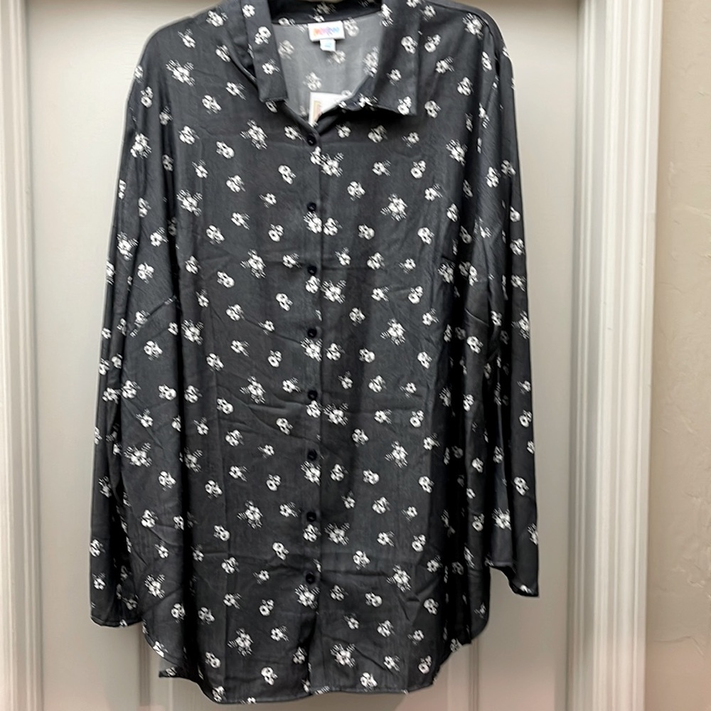 👕LULAROE VALENTINA 2XLG NWT